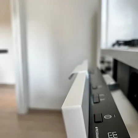 דירה The Lake-side Corner *