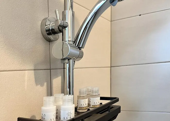 The Lake-side Corner דירה