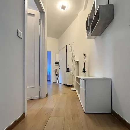 The Lake-side Corner Апартаменты Комо