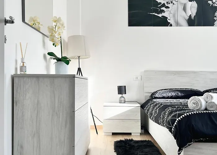 The Lake-side Corner * 코모