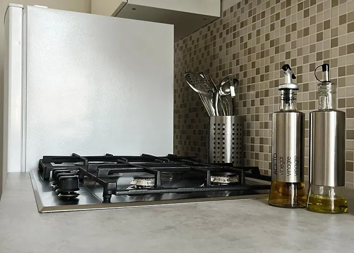 아파트 The Lake-side Corner