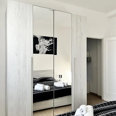 The Lake-side Corner Lejlighed *